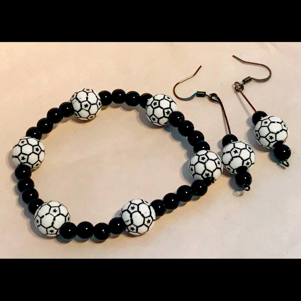 SOCCER BEADED BRACELET AND EARRINGS SET